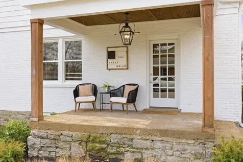 2001 Sweetbriar Avenue Nashville TN 37212