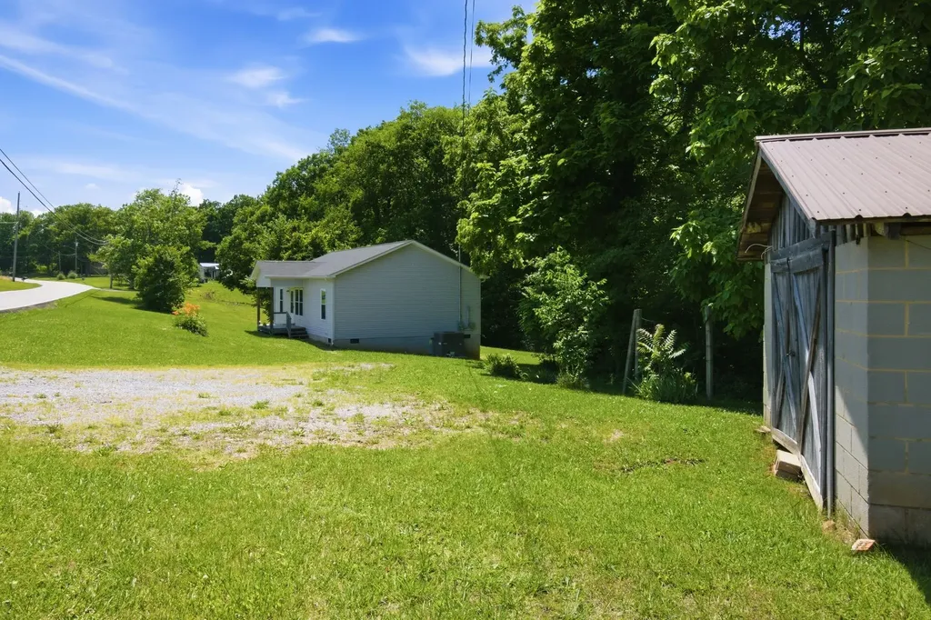 781 Sparta Street Spencer TN 38585