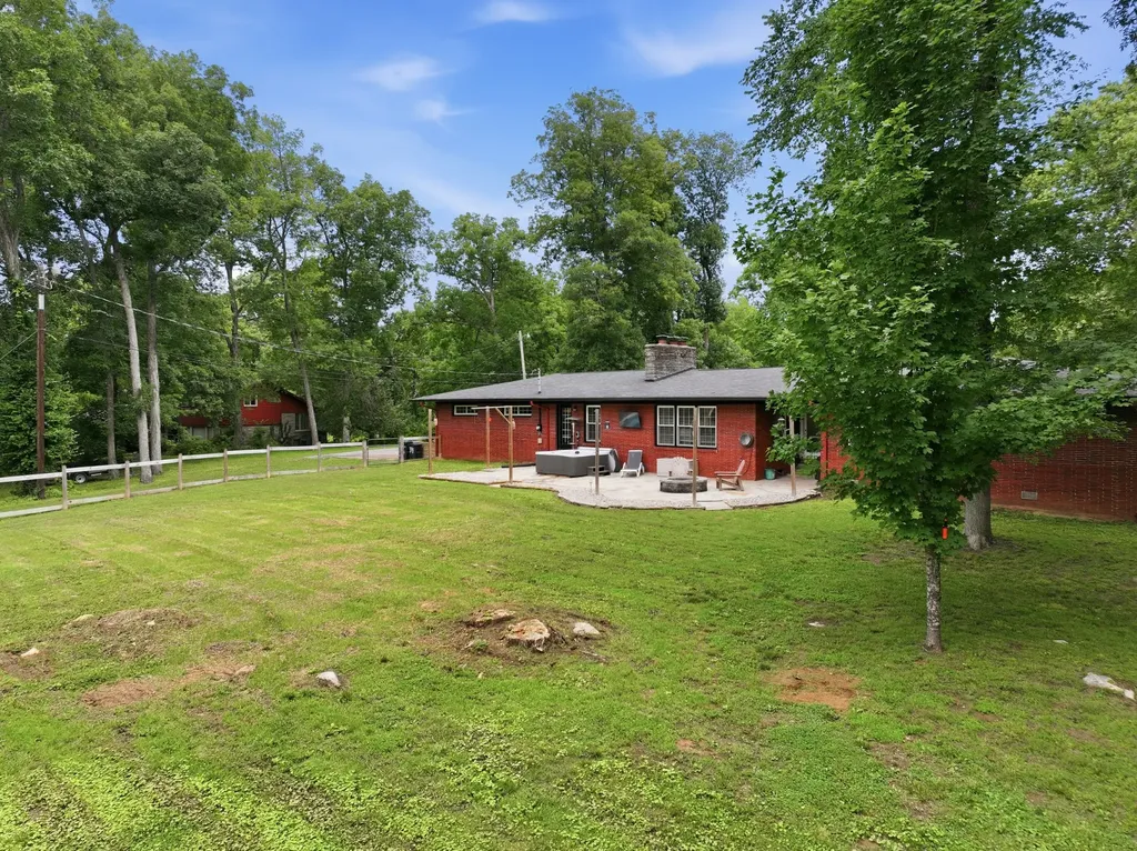 412 S Valley Road Shelbyville TN 37160