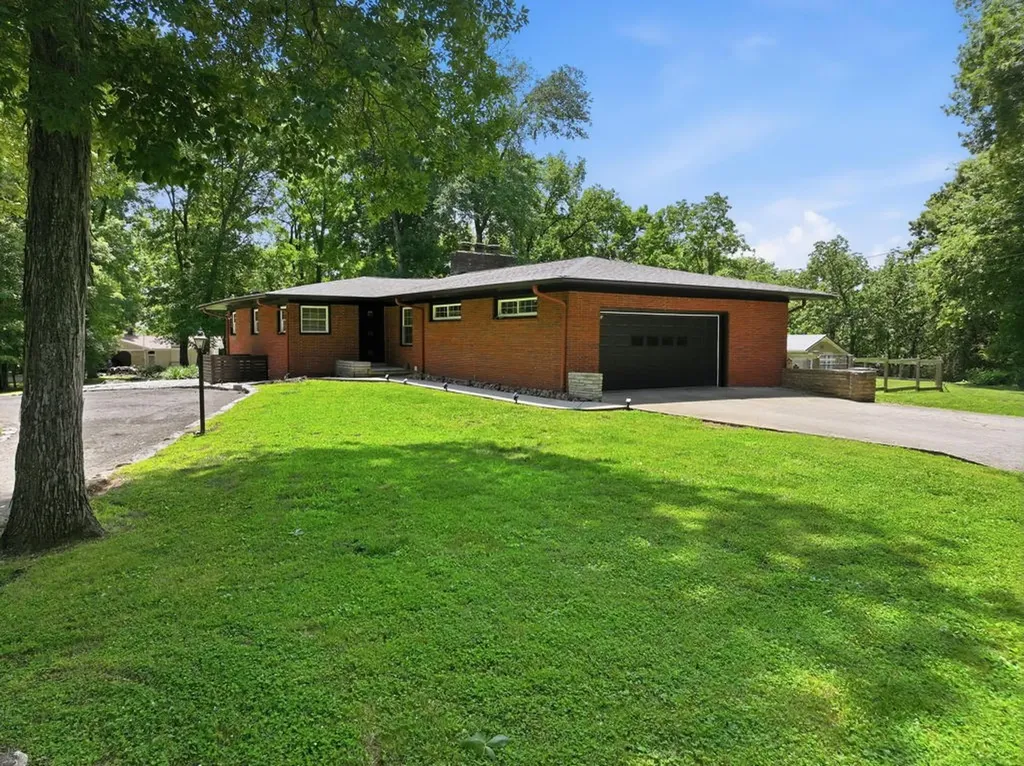 412 S Valley Road Shelbyville TN 37160