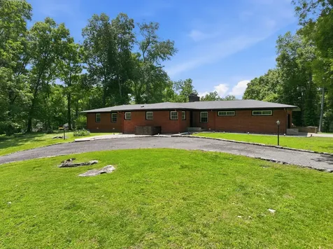 412 S Valley Road Shelbyville TN 37160
