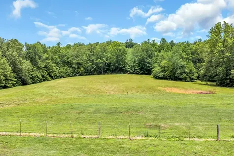 2757 New Dry Hollow Road Cumberland Furnace TN 37051