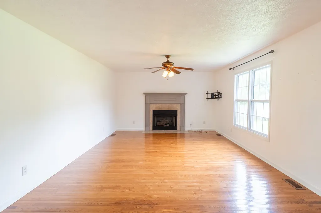 734 Cedar Grove Court Clarksville TN 37040