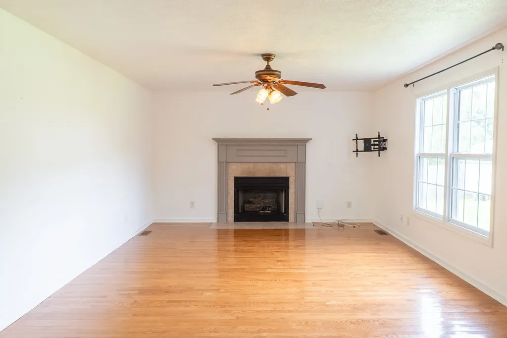 734 Cedar Grove Court Clarksville TN 37040