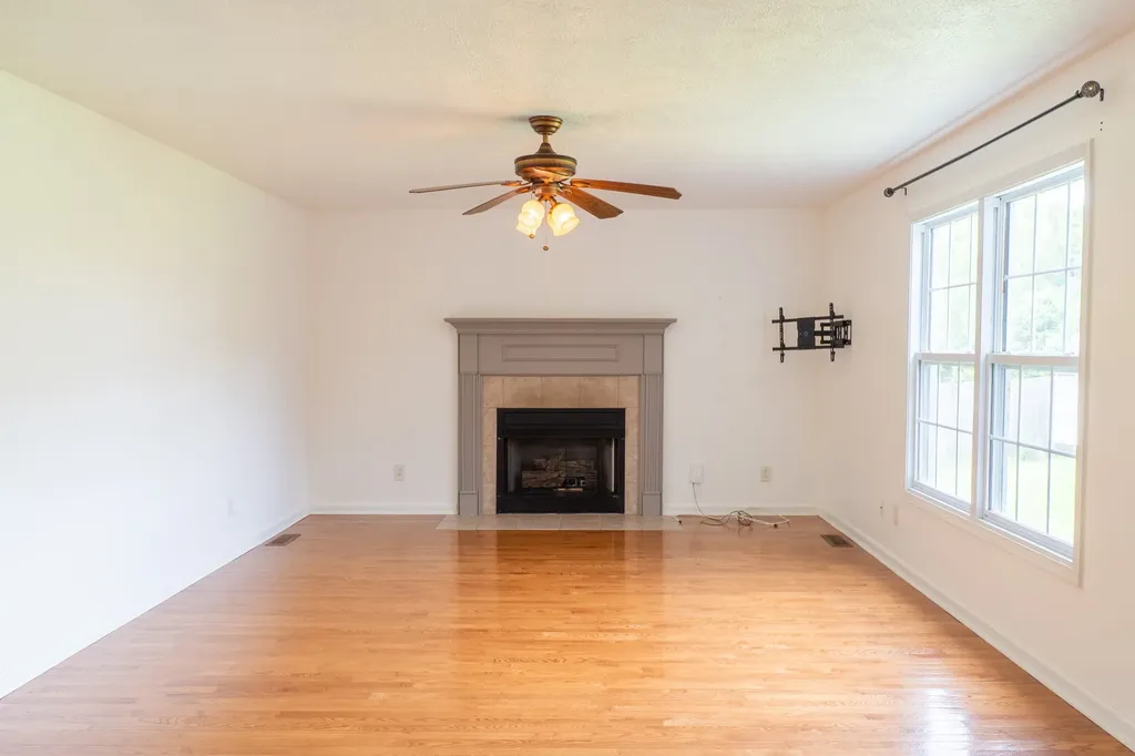 734 Cedar Grove Court Clarksville TN 37040