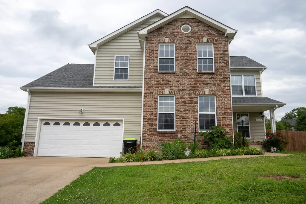 734 Cedar Grove Court Clarksville TN 37040