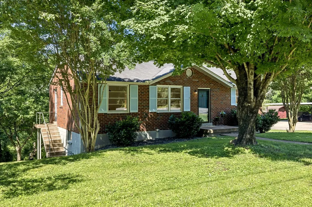 553 Brewer Drive Nashville TN 37211