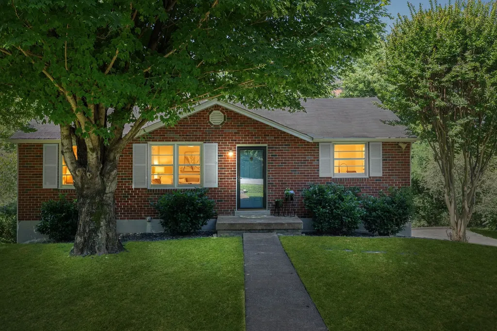 553 Brewer Drive Nashville TN 37211