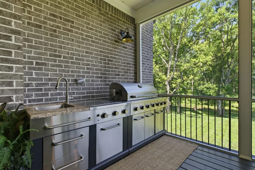5586 Hardeman Springs Boulevard Arrington TN 37014