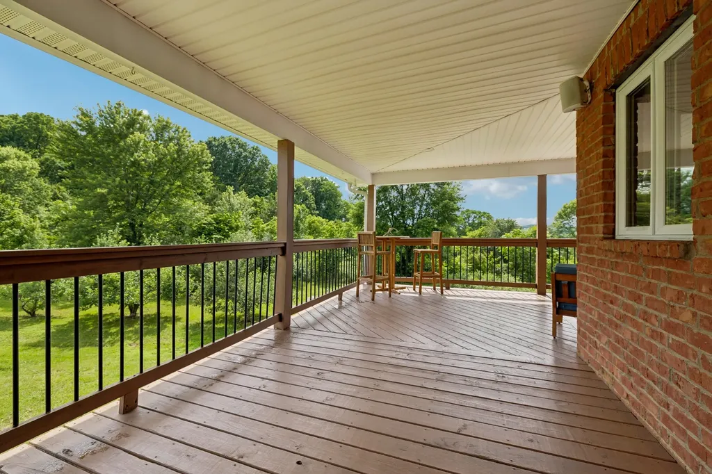 574 Hayes Ridge Road Lancaster TN 38569