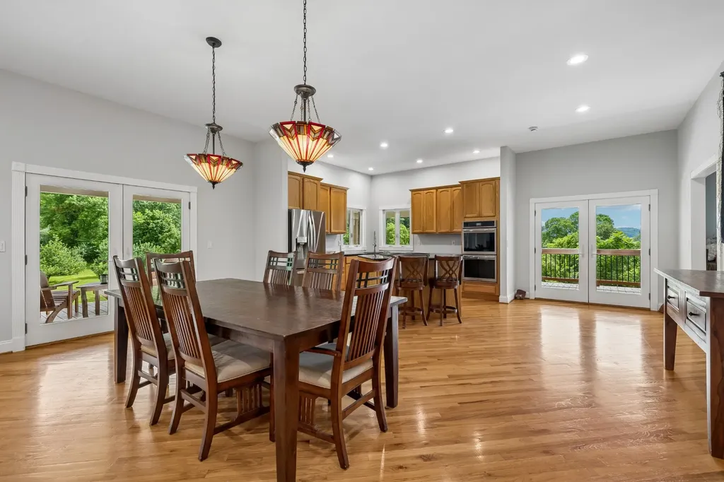 574 Hayes Ridge Road Lancaster TN 38569