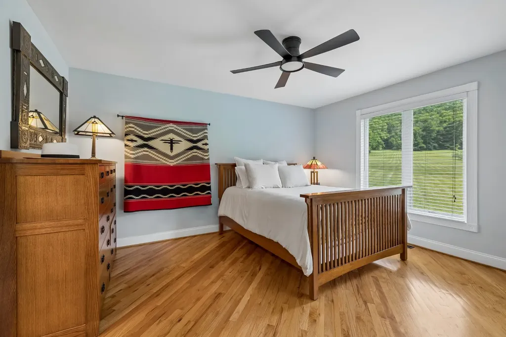 574 Hayes Ridge Road Lancaster TN 38569