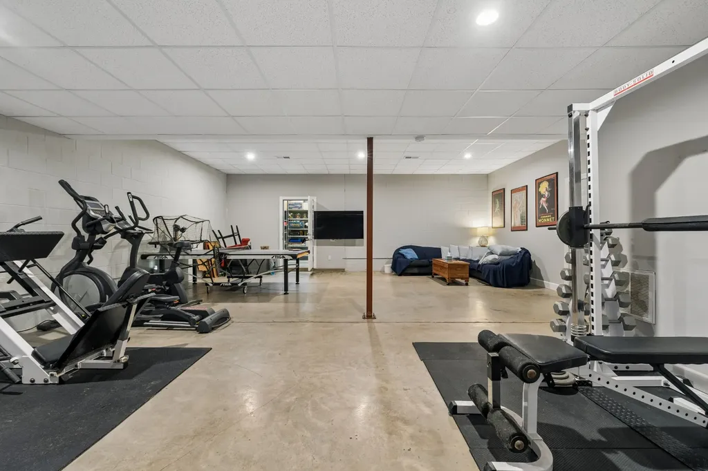 574 Hayes Ridge Road Lancaster TN 38569