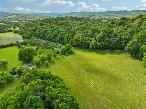 574 Hayes Ridge Road Lancaster TN 38569