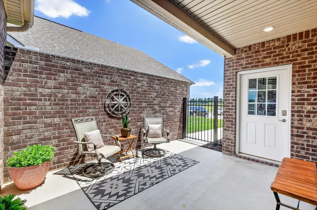 2306 Laurelstone Drive Murfreesboro TN 37130