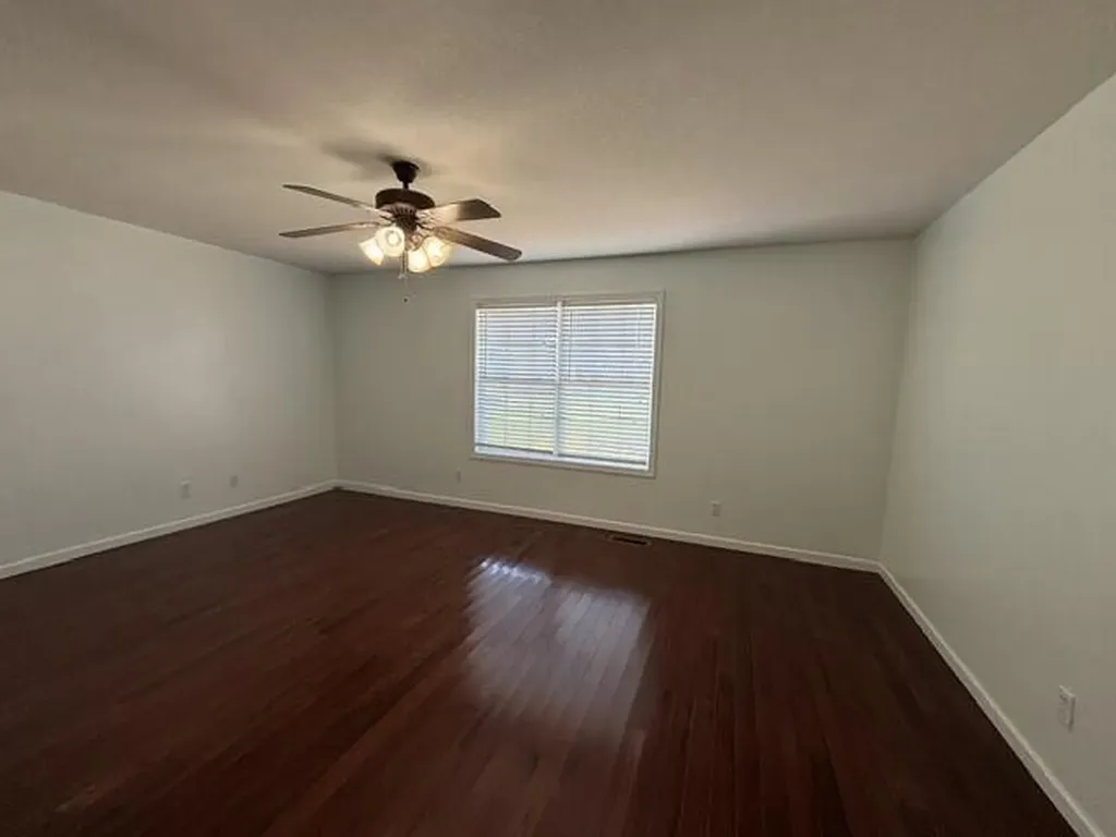304 Ashton Way Madisonville TN 37354
