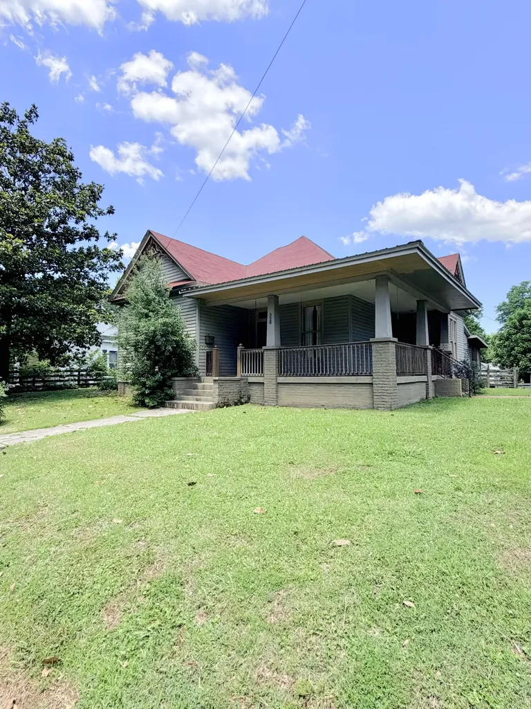 328 Head Street Paris TN 38242