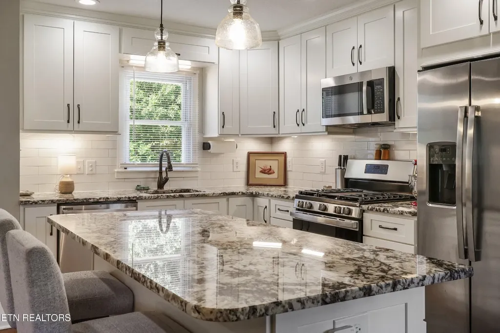 143 Fairview Drive Maryville TN 37803