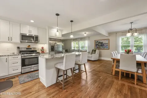143 Fairview Drive Maryville TN 37803