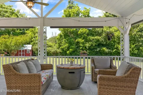 143 Fairview Drive Maryville TN 37803