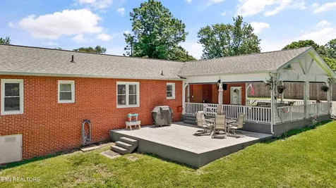 143 Fairview Drive Maryville TN 37803