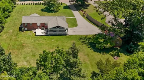143 Fairview Drive Maryville TN 37803