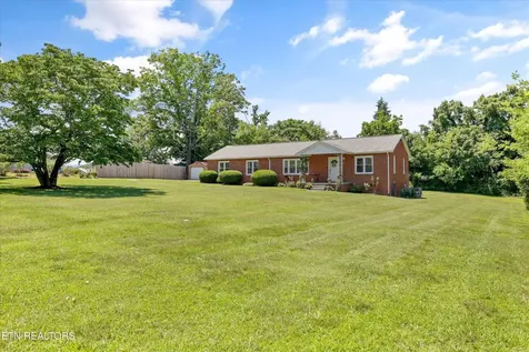 143 Fairview Drive Maryville TN 37803