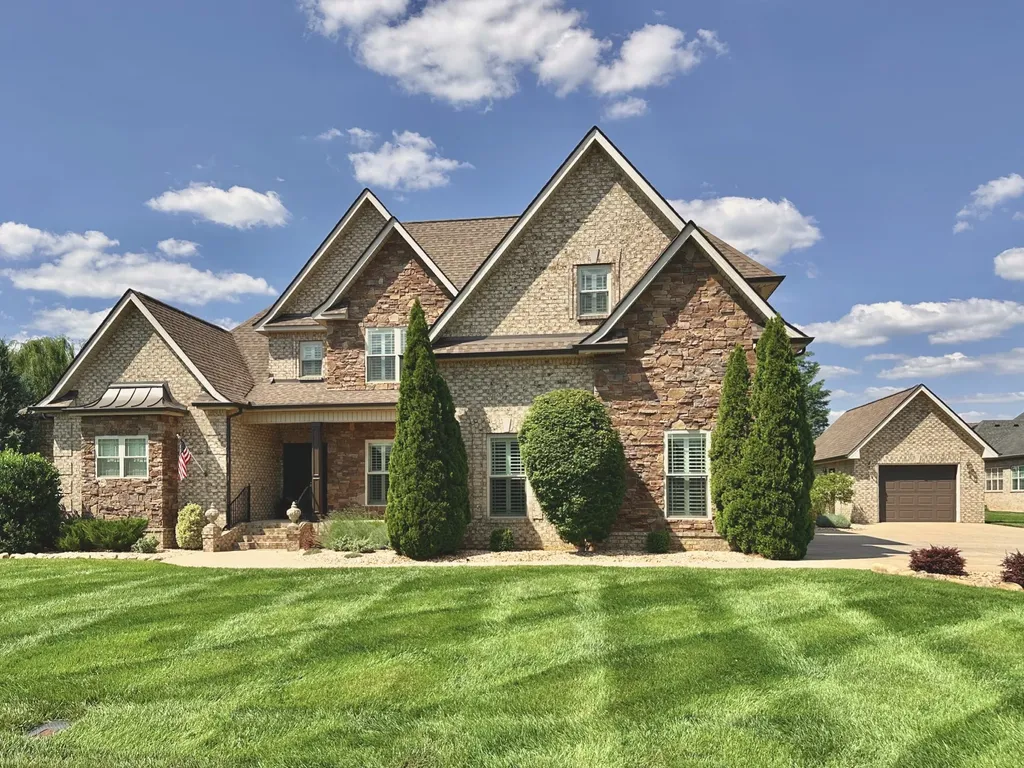 3126 Robinwood Drive Murfreesboro TN 37128