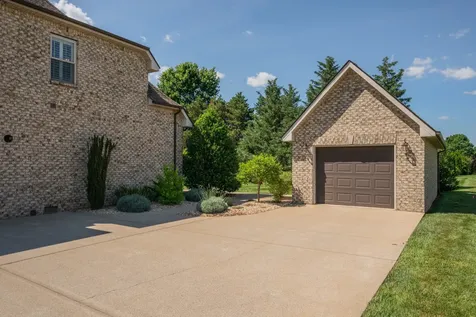 3126 Robinwood Drive Murfreesboro TN 37128