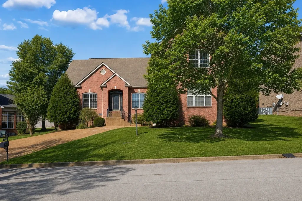 2205 Maple Grove Lane Nashville TN 37211