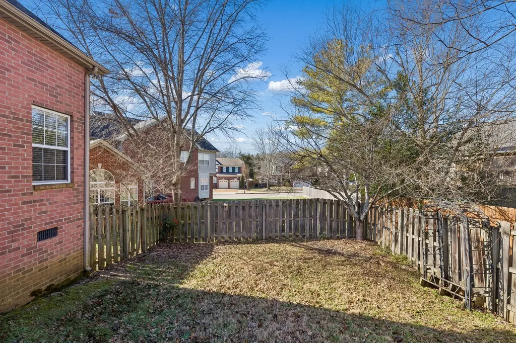 2205 Maple Grove Lane Nashville TN 37211
