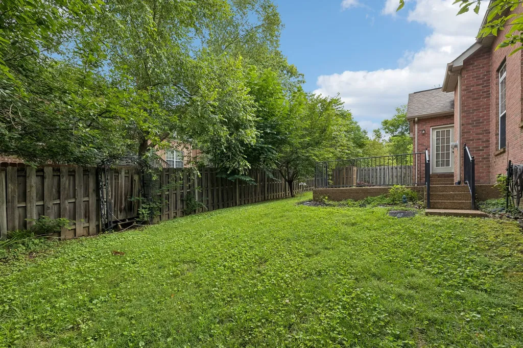 2205 Maple Grove Lane Nashville TN 37211