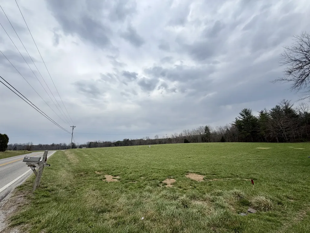1 Nashville Highway Deer Lodge TN 37726