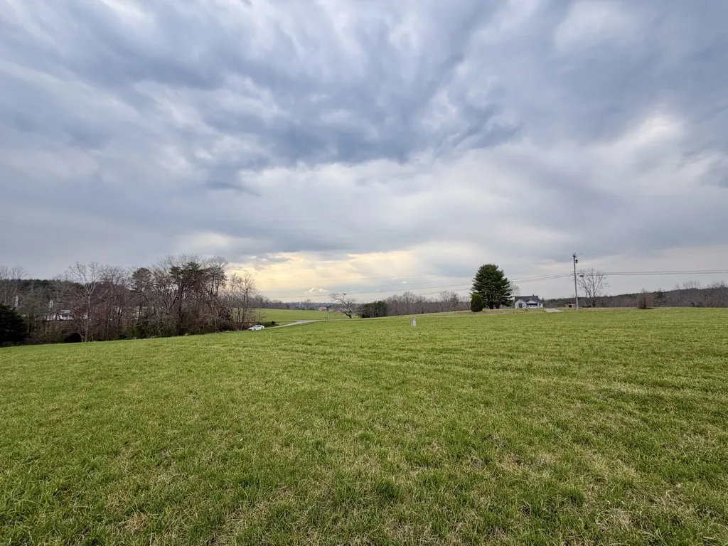 1 Nashville Highway Deer Lodge TN 37726
