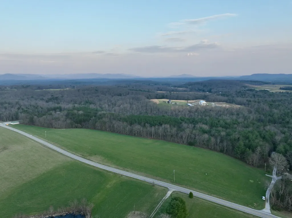 1 Nashville Highway Deer Lodge TN 37726