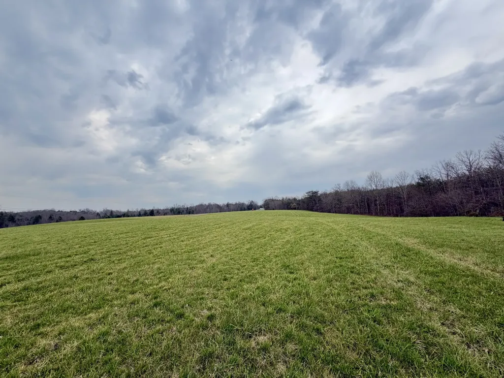 1 Nashville Highway Deer Lodge TN 37726