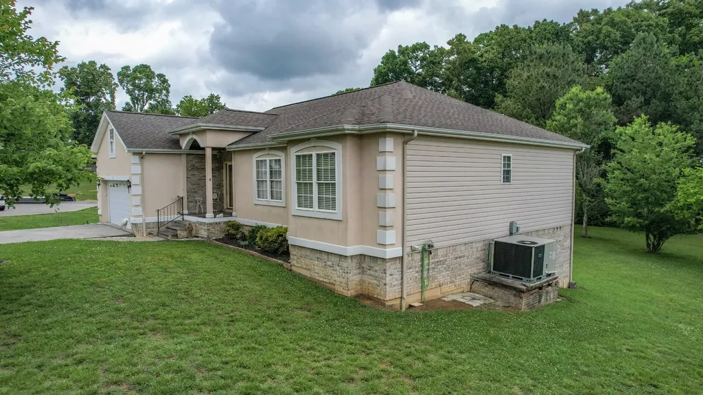 200 County Road 1150 Riceville TN 37370