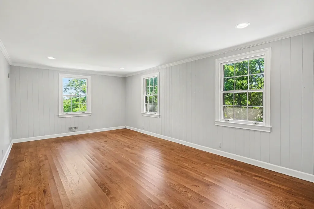 5106 Hillsboro Pike Nashville TN 37215