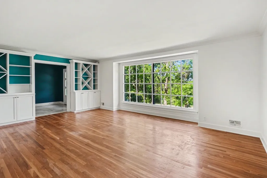 5106 Hillsboro Pike Nashville TN 37215