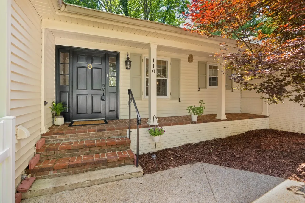 110 Linden Street Lookout Mountain TN 37350