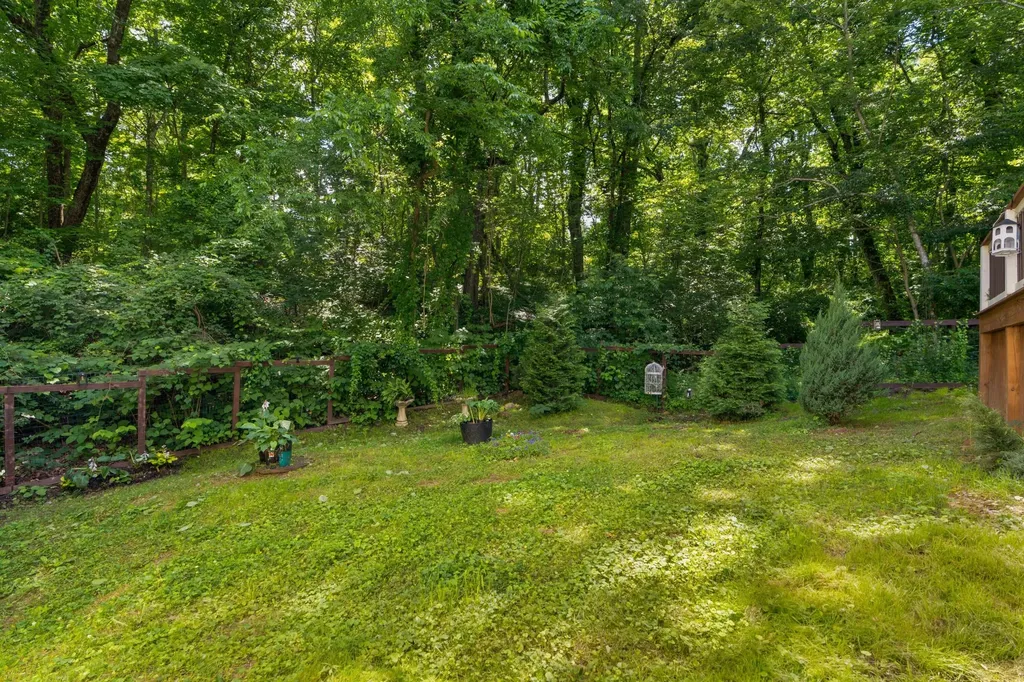 110 Linden Street Lookout Mountain TN 37350
