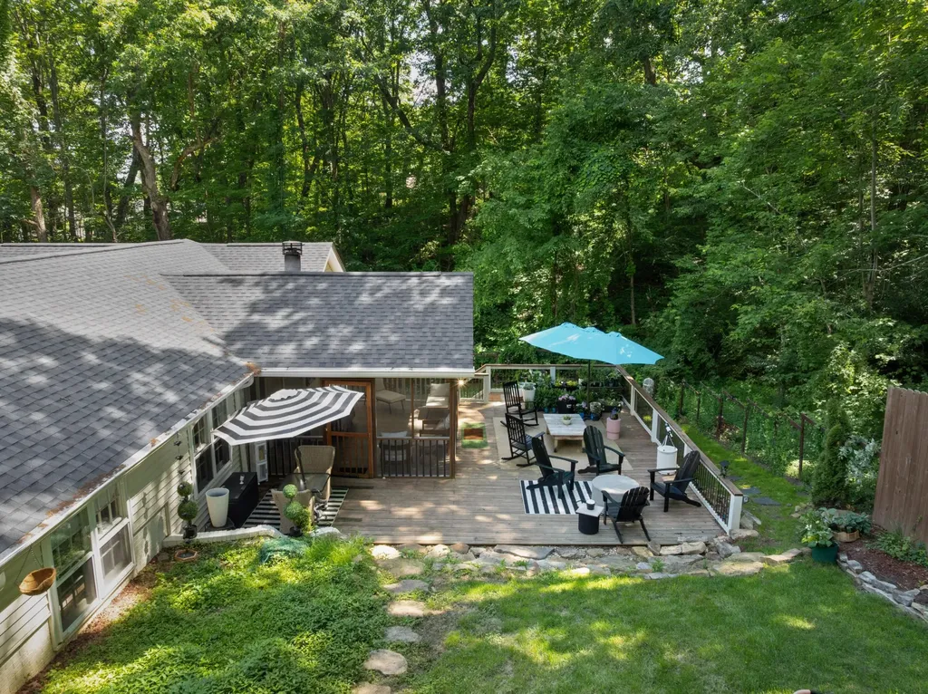 110 Linden Street Lookout Mountain TN 37350