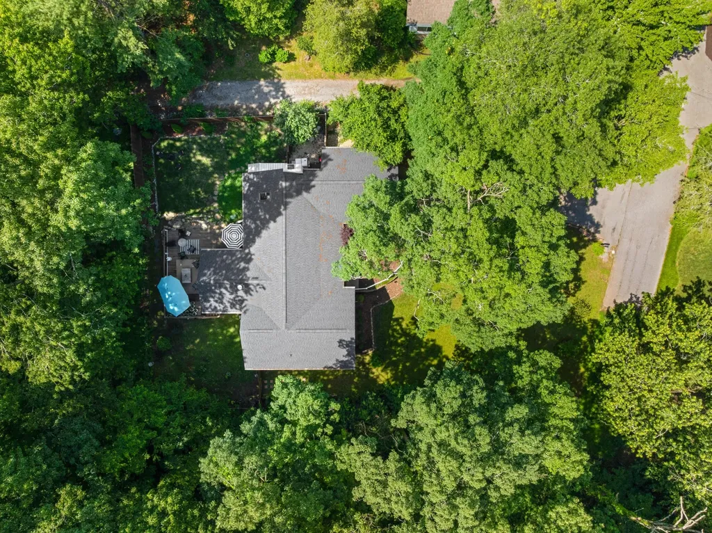 110 Linden Street Lookout Mountain TN 37350