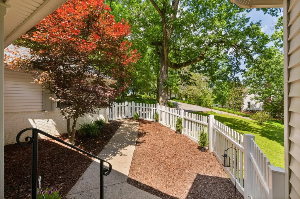 110 Linden Street Lookout Mountain TN 37350