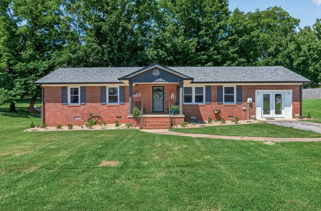 109 Morgan Street Lynchburg TN 37352