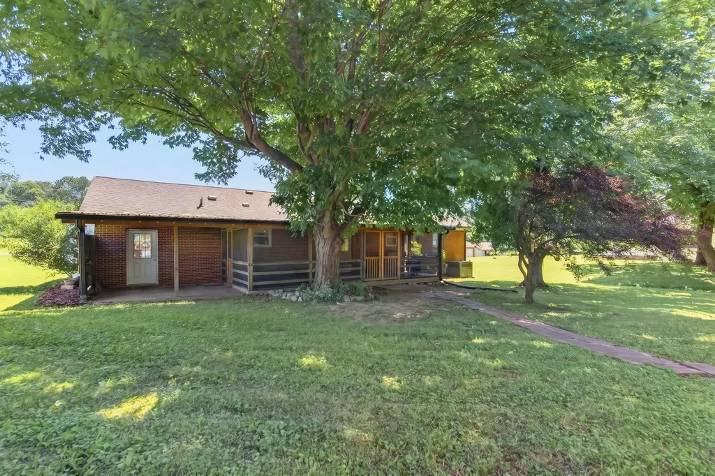 109 Morgan Street Lynchburg TN 37352
