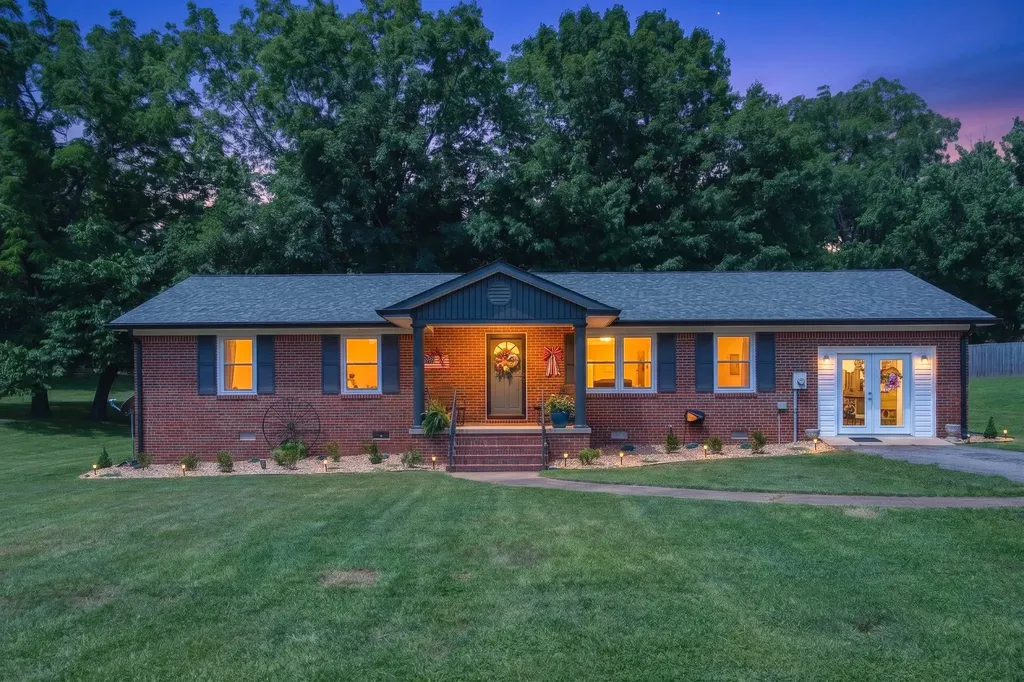109 Morgan Street Lynchburg TN 37352