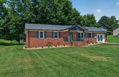 109 Morgan Street Lynchburg TN 37352