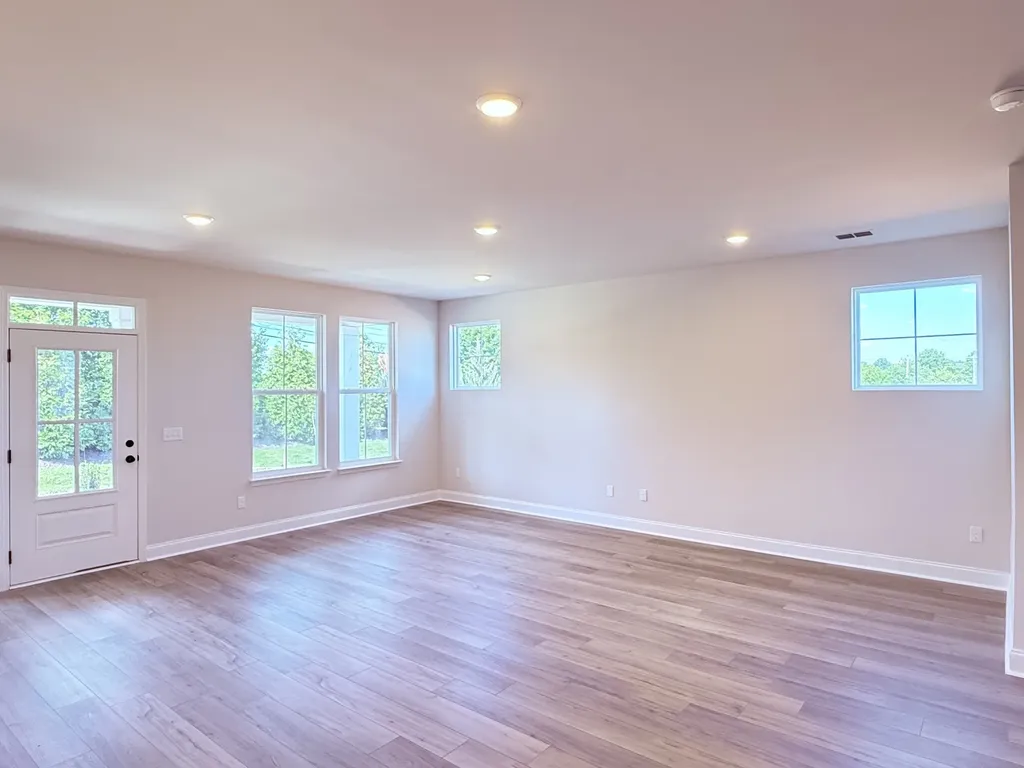 2705 Wilkinson Pike Murfreesboro TN 37129