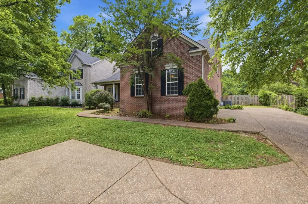 4131 Lealand Lane Nashville TN 37204